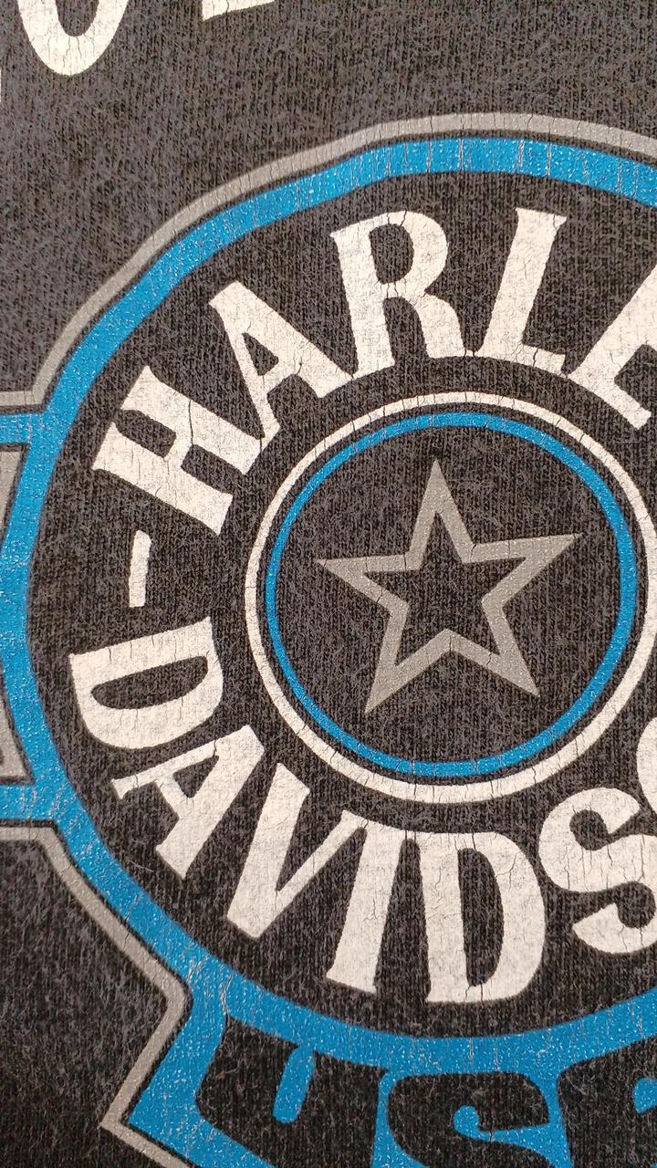 プリント部分割れあり。