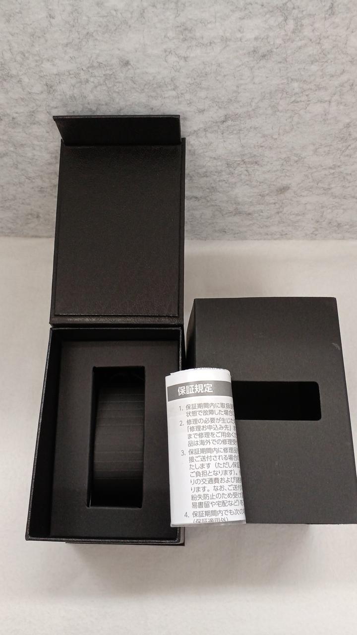 箱、取扱い説明書つき
