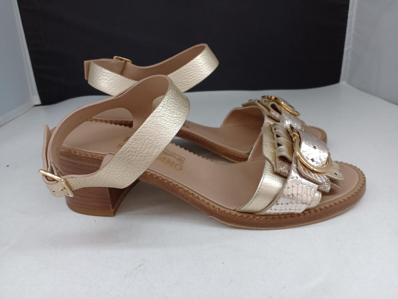 Salvatore Ferragamo エナメル サンダル ガンチーニ FERRAGAMO フェラガモ サンダル COMO 30 T 704764 レディース