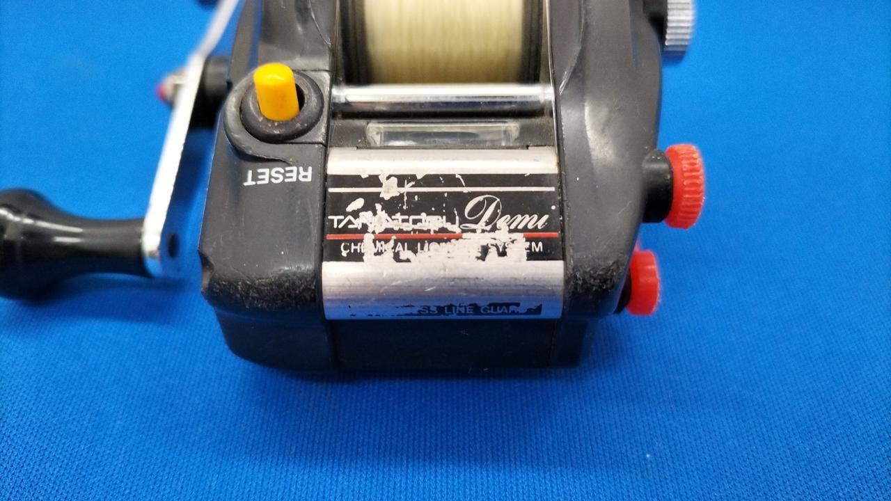 塗装の剥げがあります。