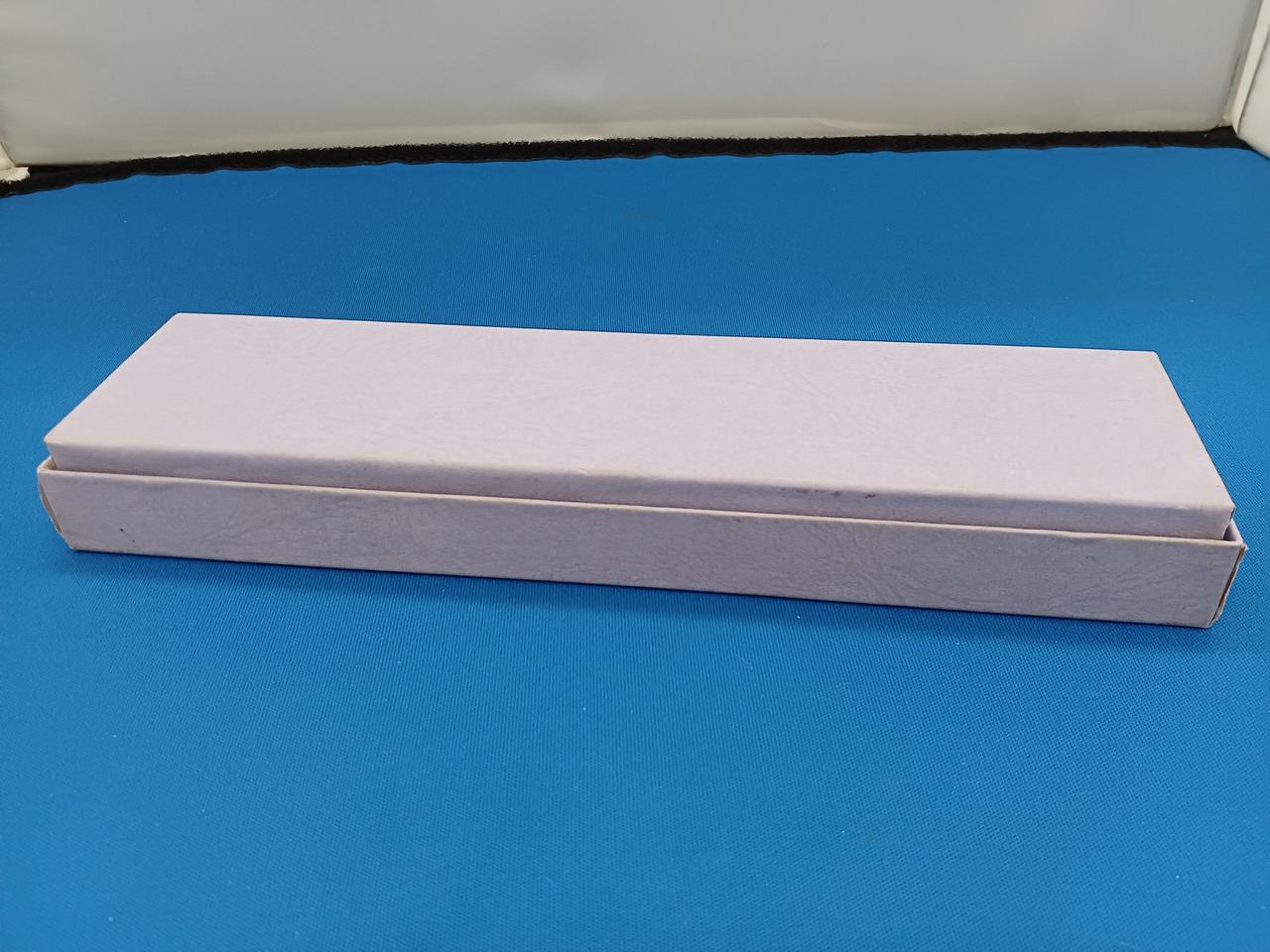 箱に少々傷みあり