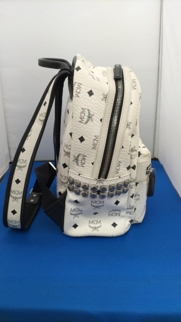 側面
薄っすら汚れあります