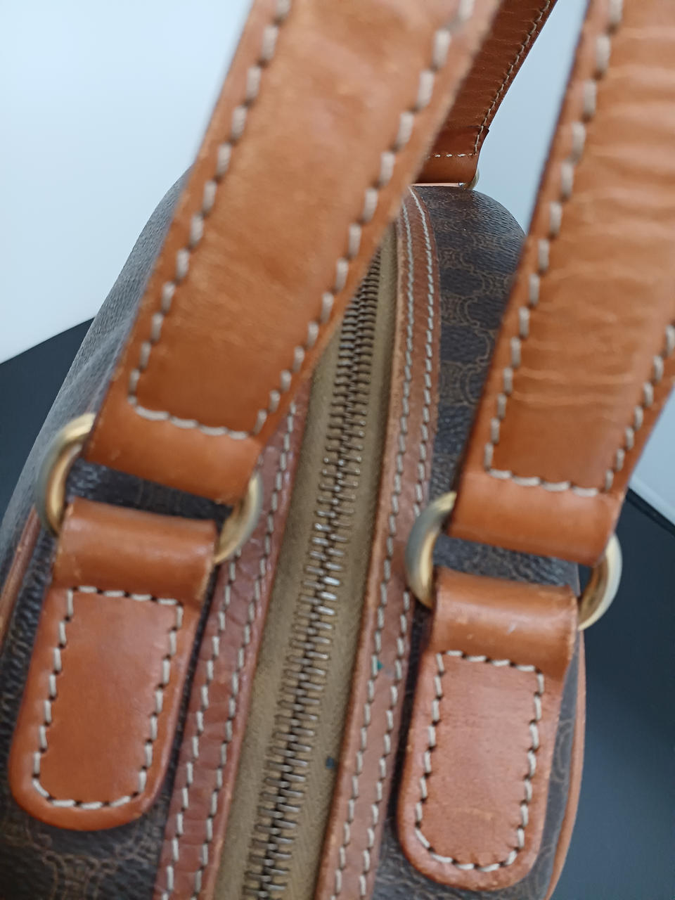 ハンドル部分シワスレあります