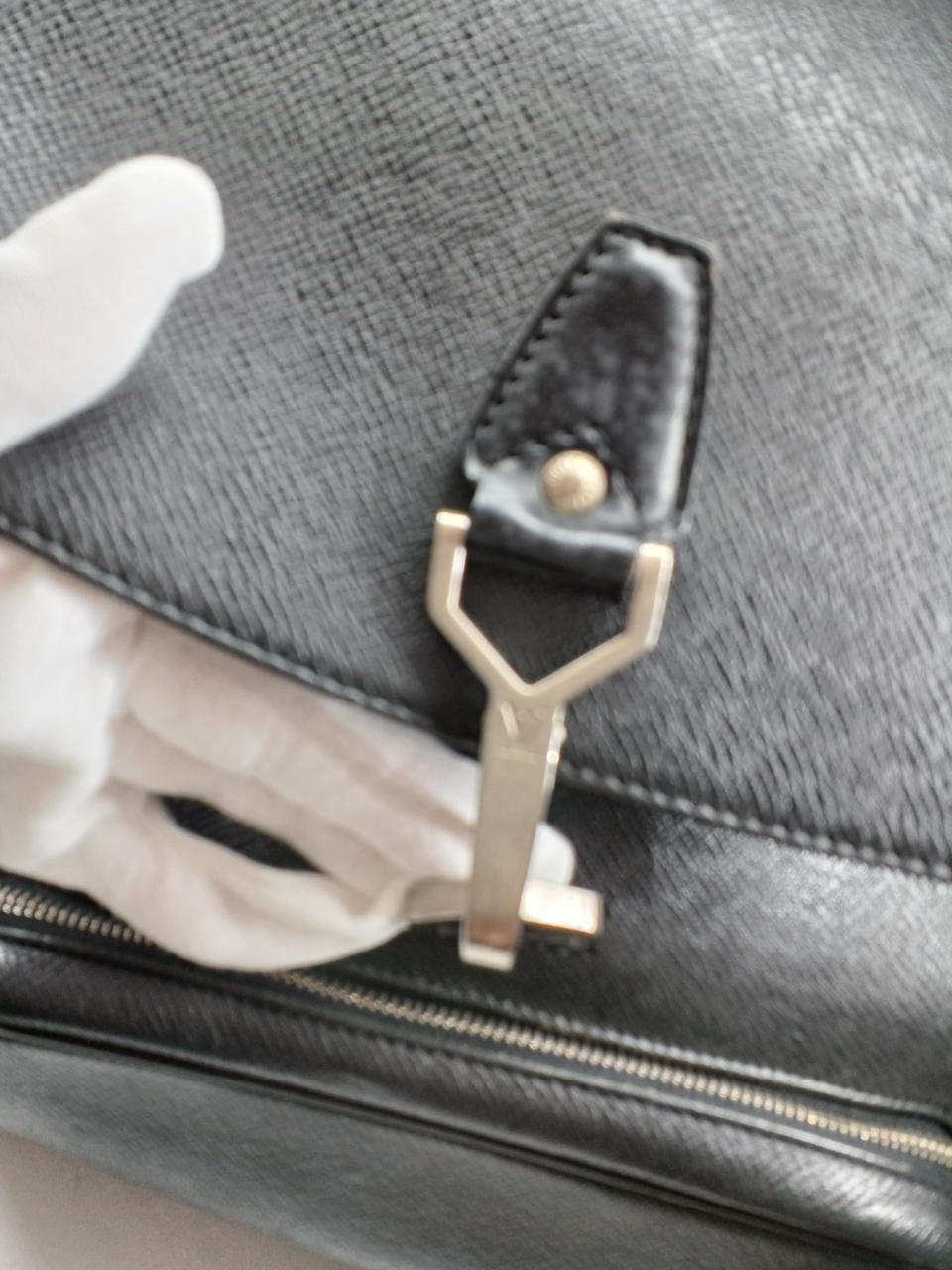 金属部キズあり