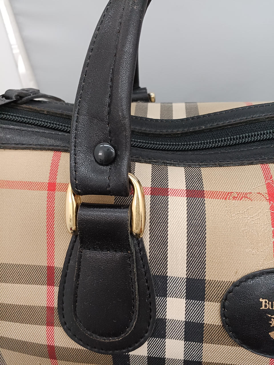 レザー部分シミあり