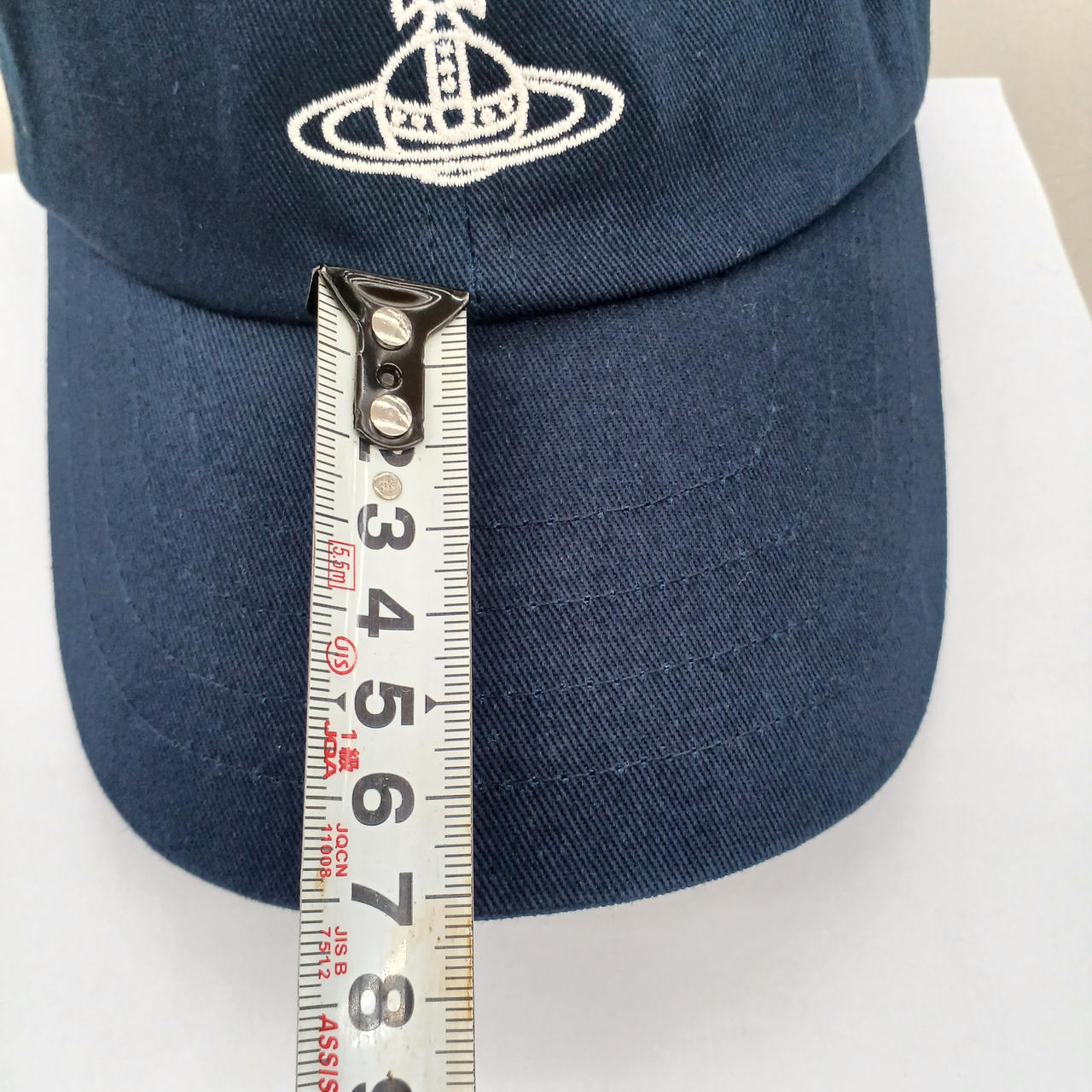つばの長さ7.3cm