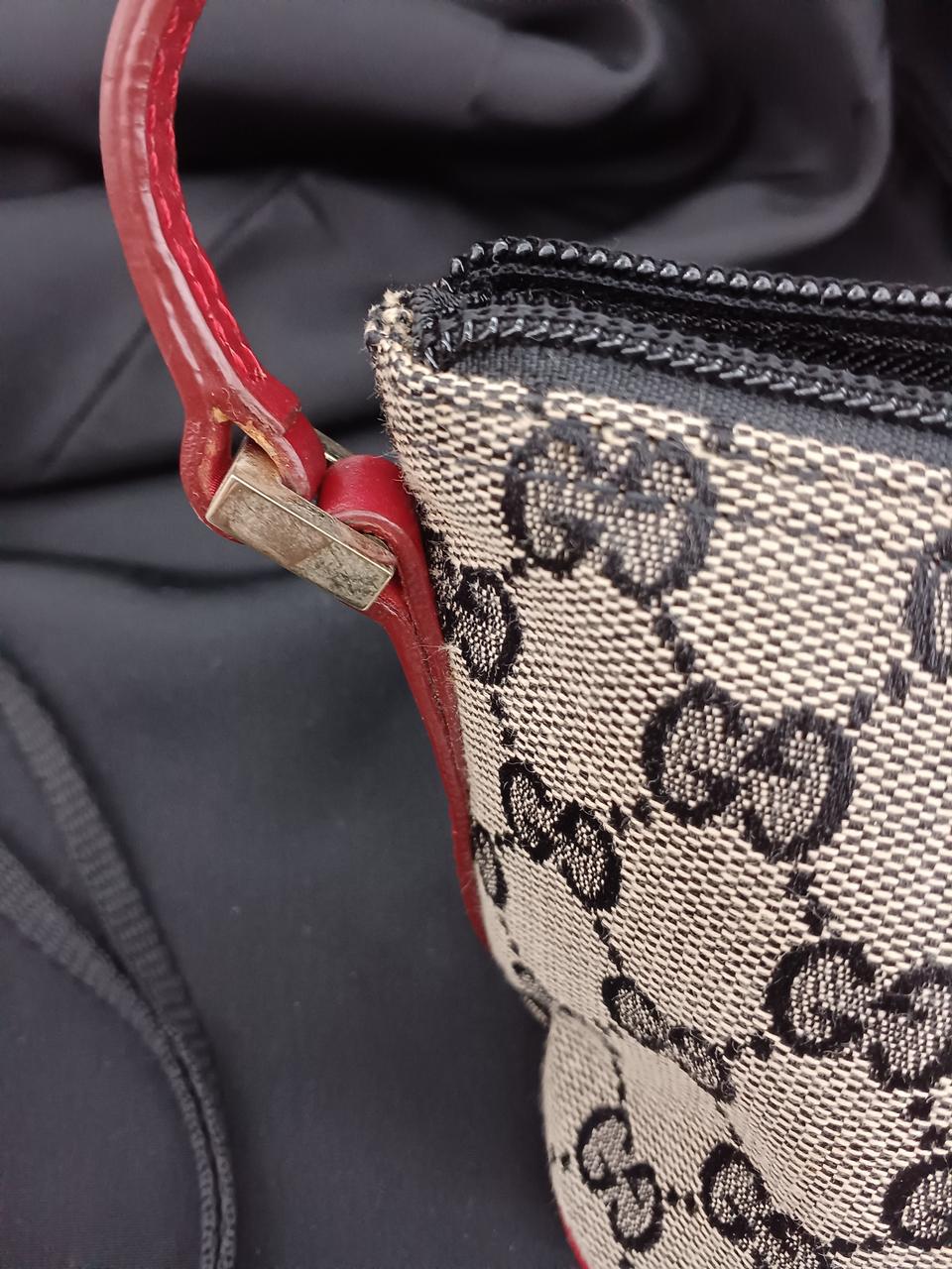 金属部分変色あり