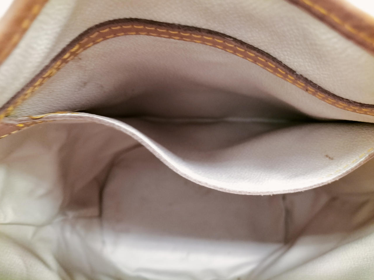 オープンポケット内側