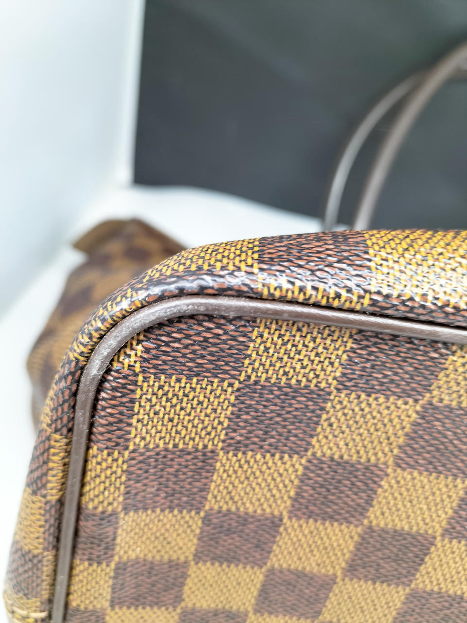 角スレ少々あり