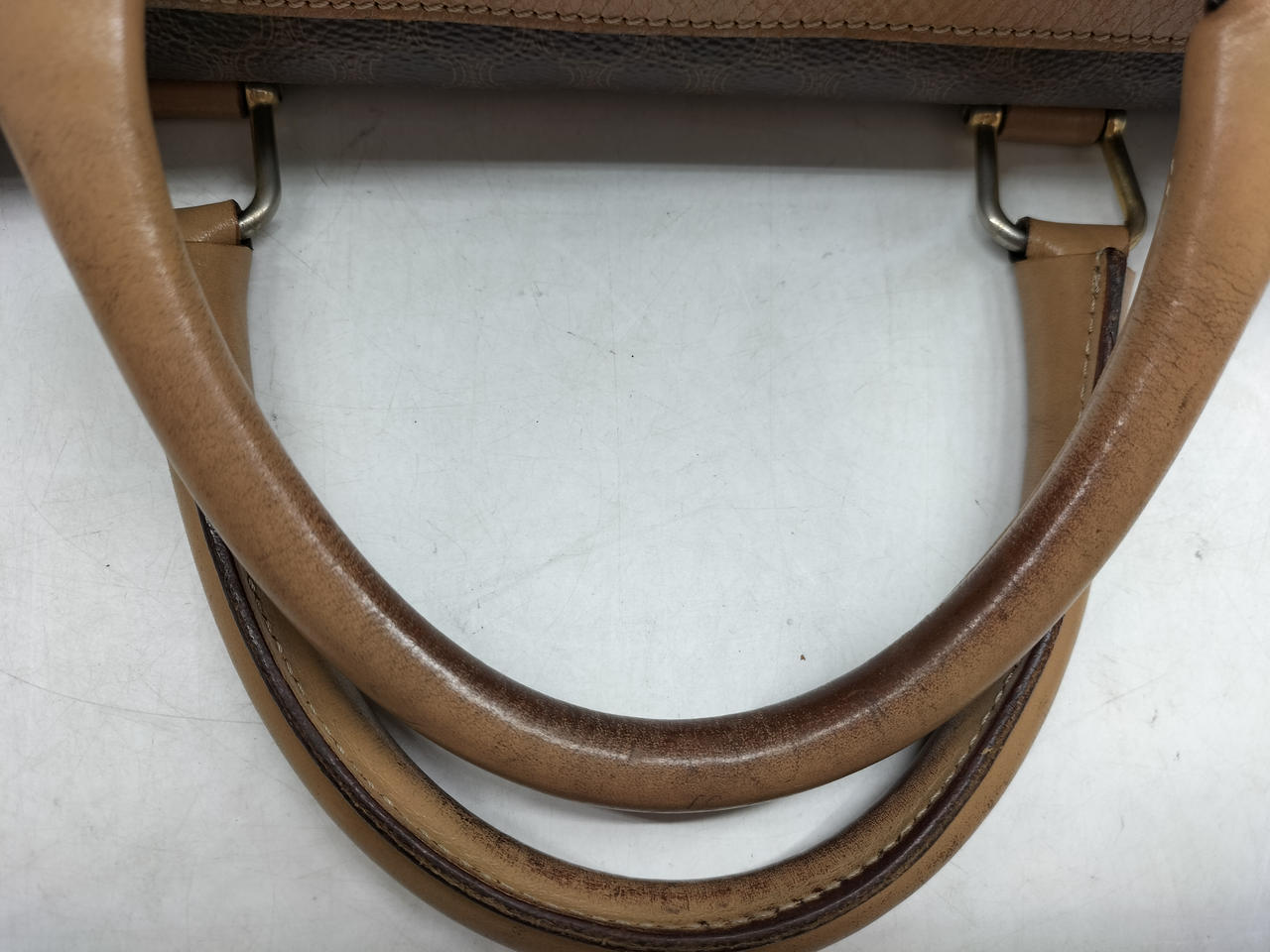 ハンドル部変色あり