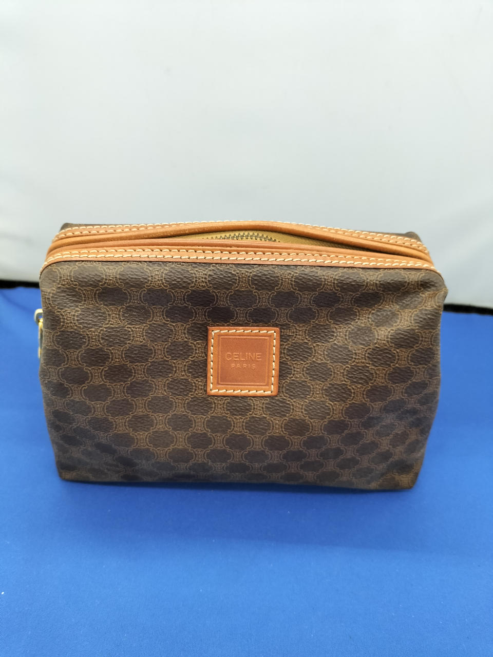 状態の良いポーチです