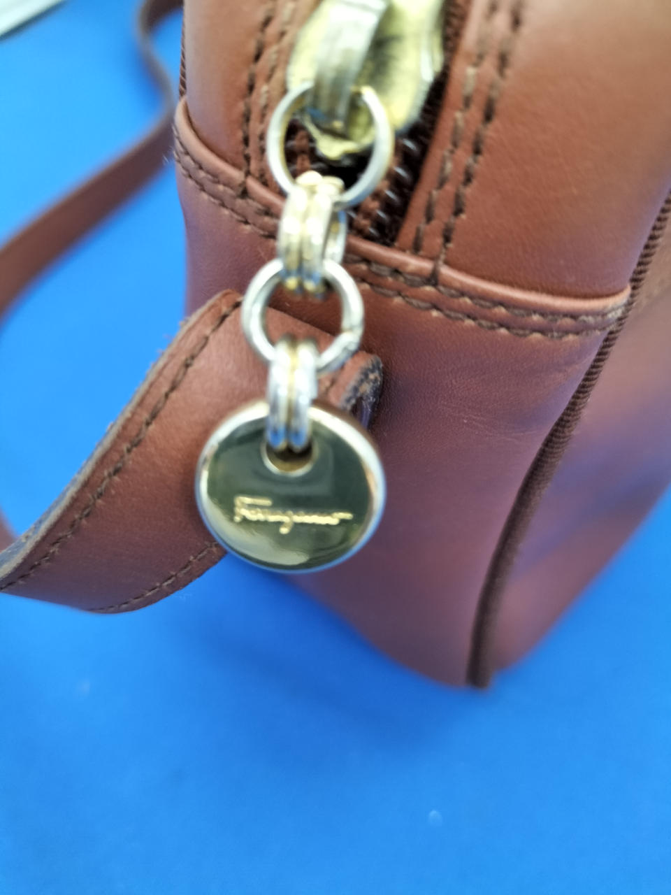 金属部少々変色あり