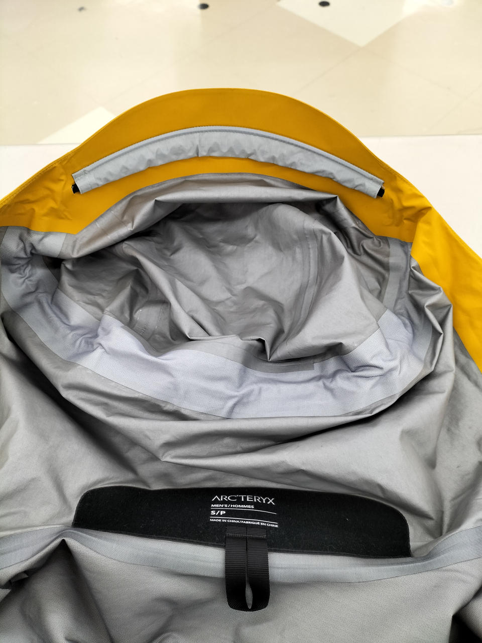 フード内側の状態