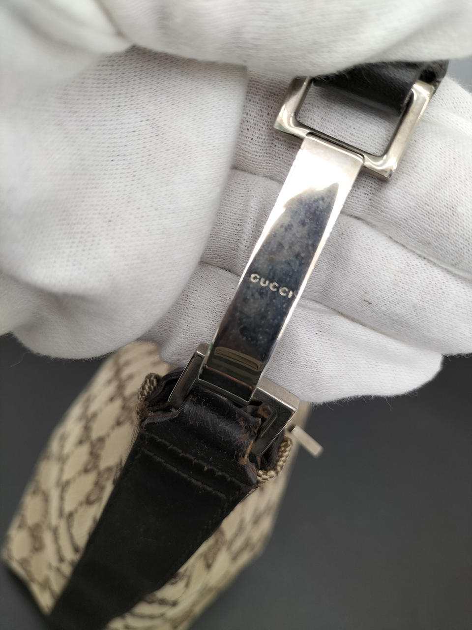 金属部くすみあり