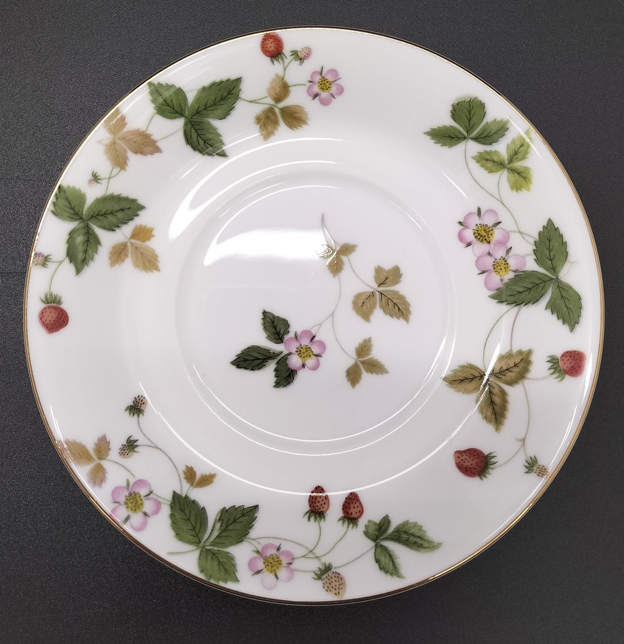 ソーサー直径約14cm