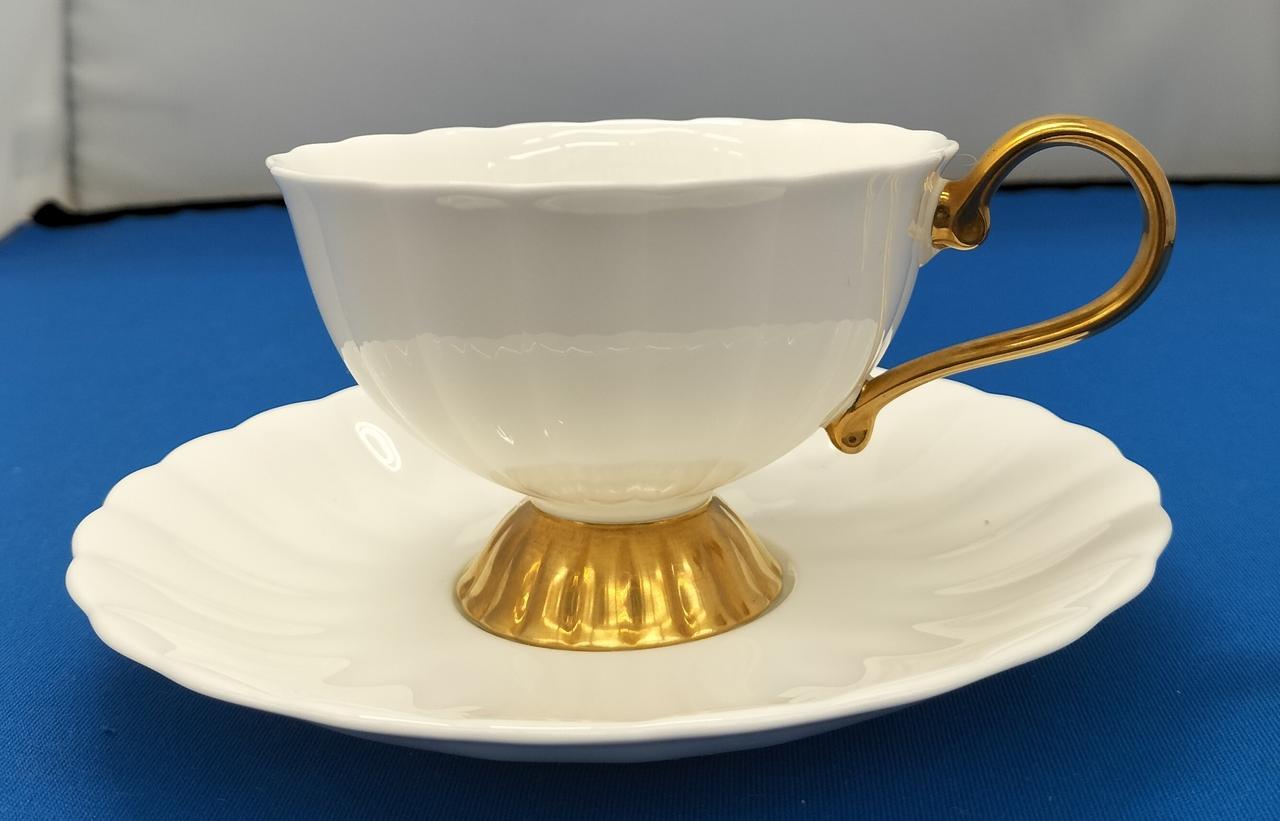 口径約9.5cm
高さ約6.5cm