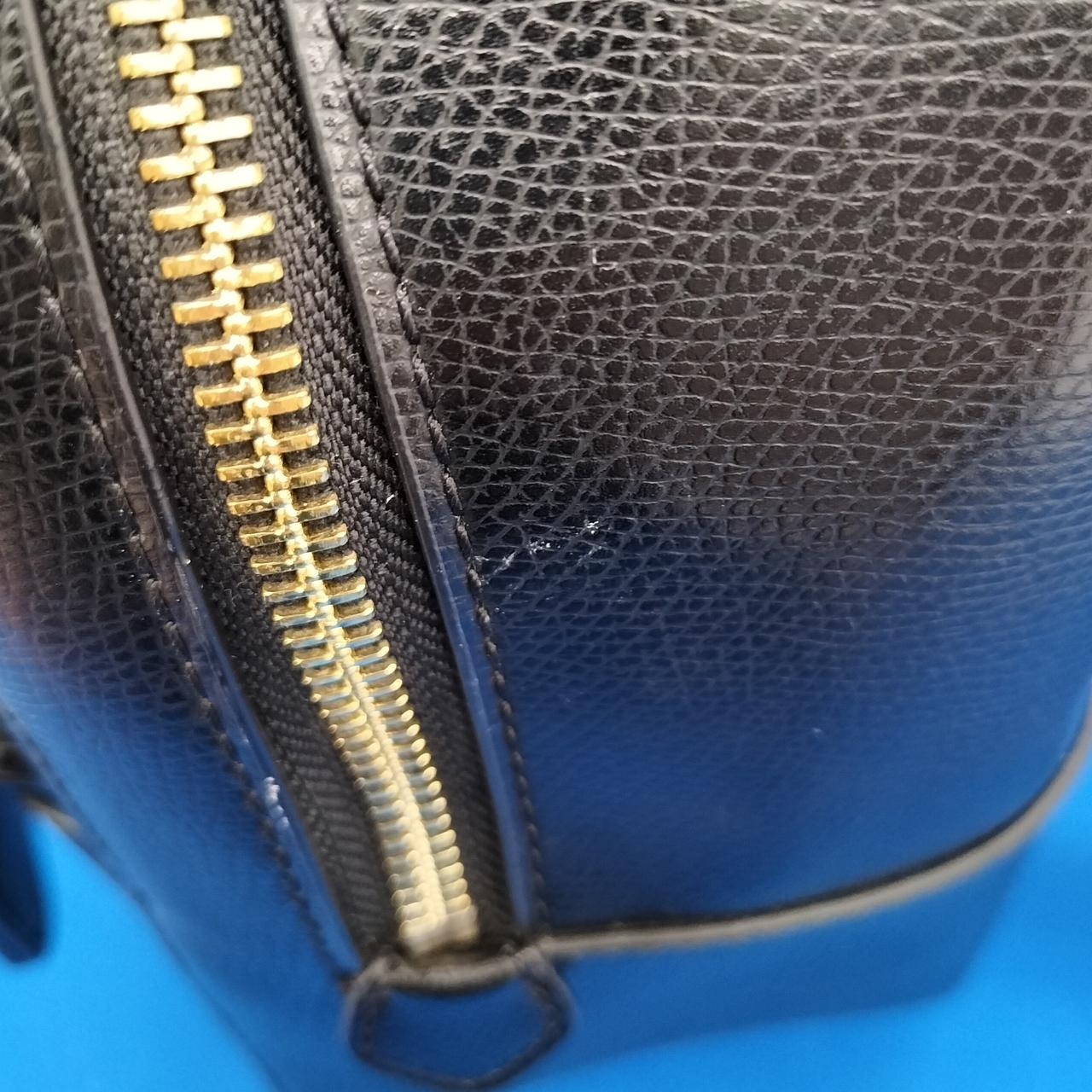 レザー部キズあり