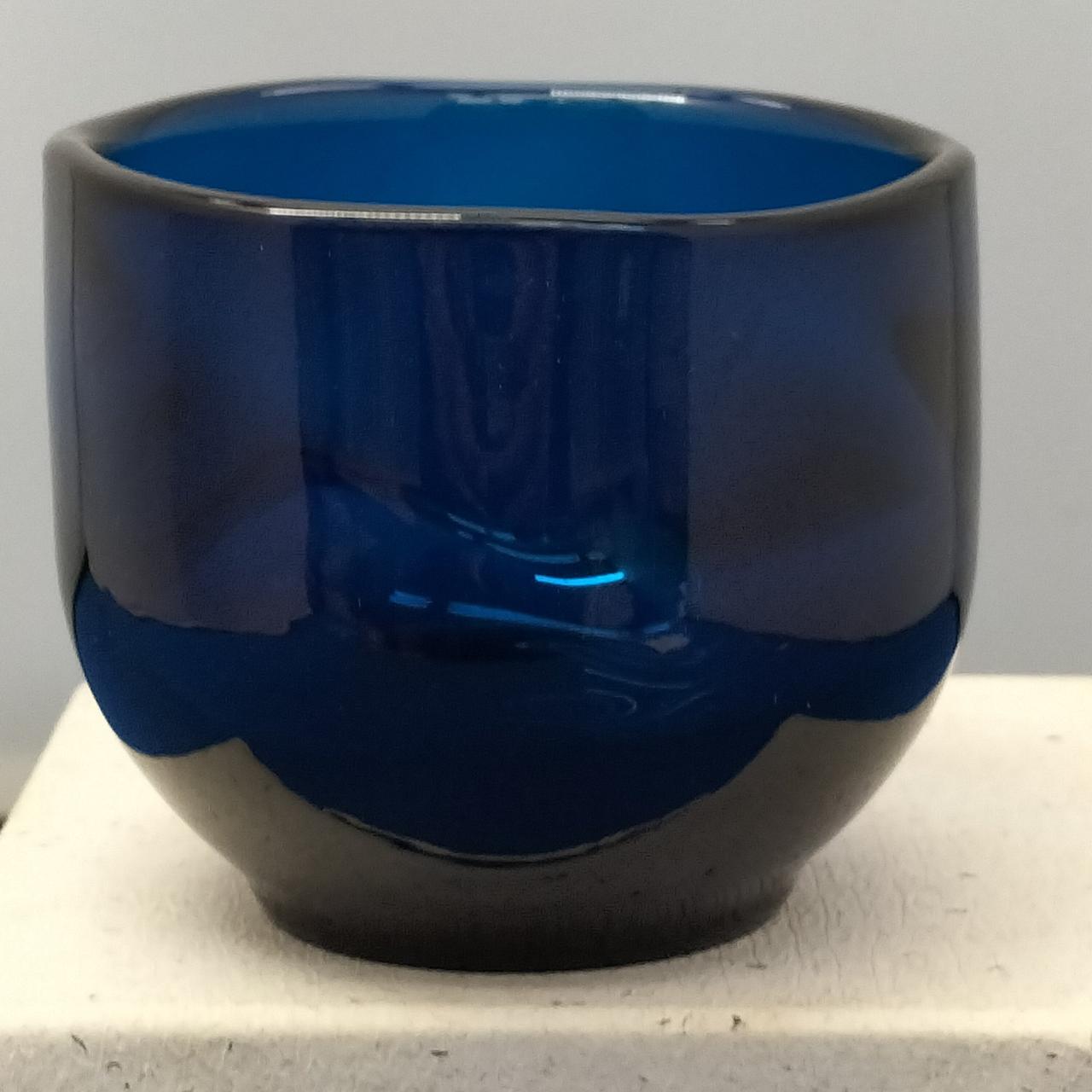 口径約5.5cm
高さ約5cm