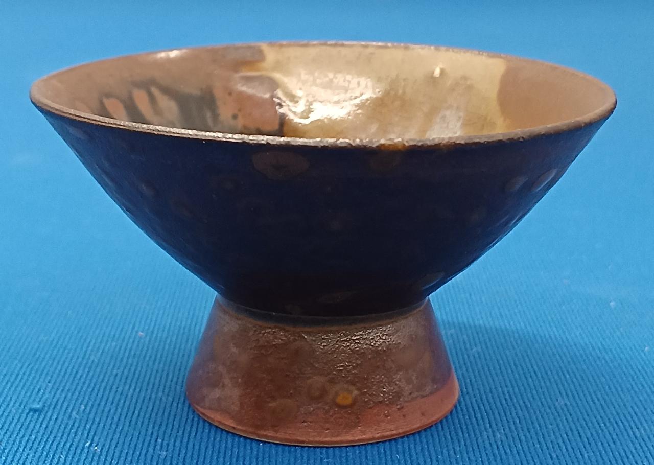 高さ約3.3cm
口径約5.5cm