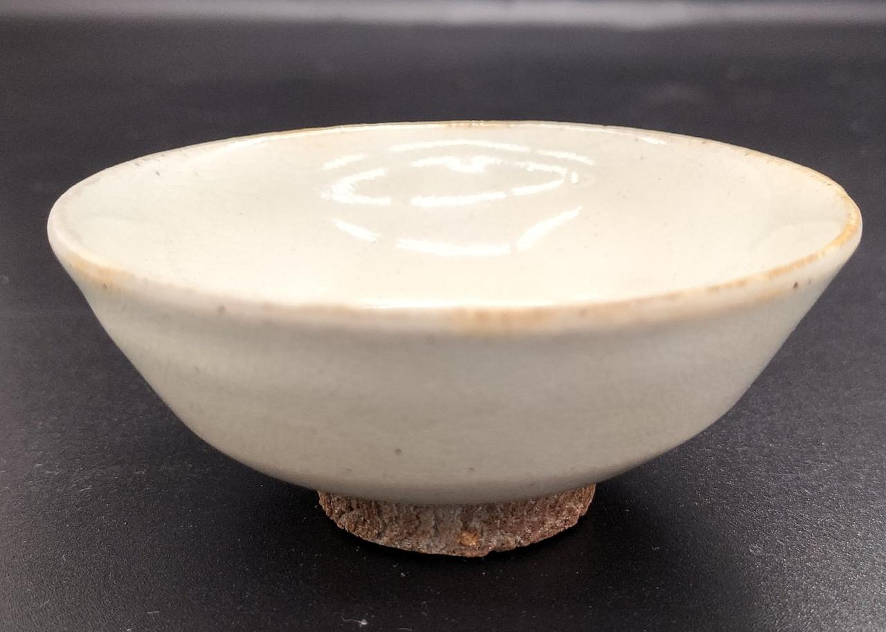 口径約8.5cm
高さ約3.5cm