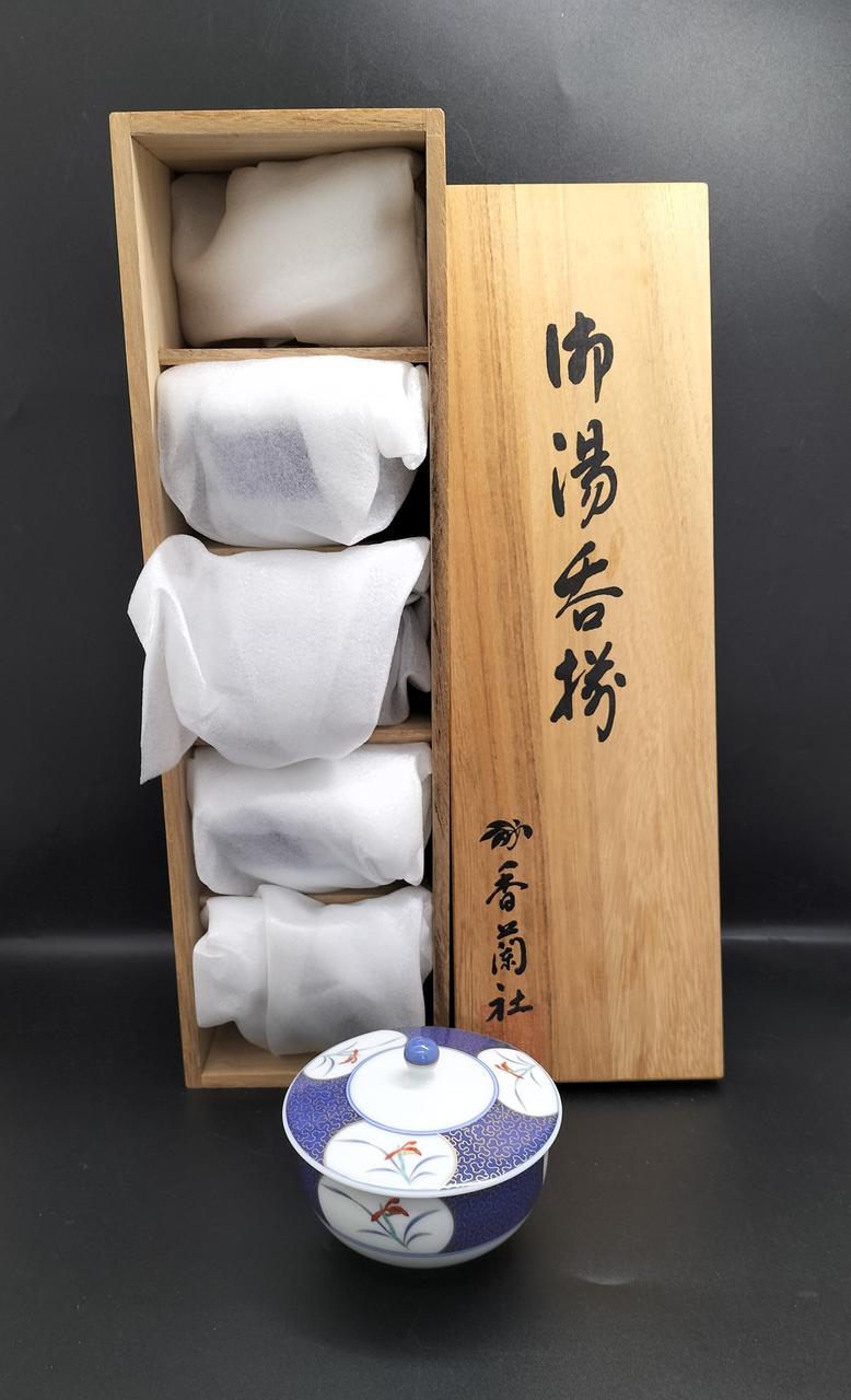 セット内容
蓋付き湯呑5客