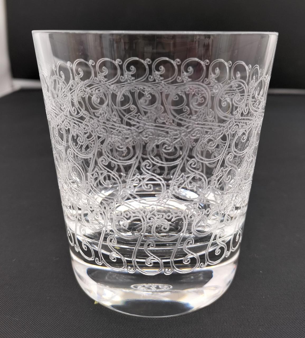 口径約8.5cm
高さ約9.5cm