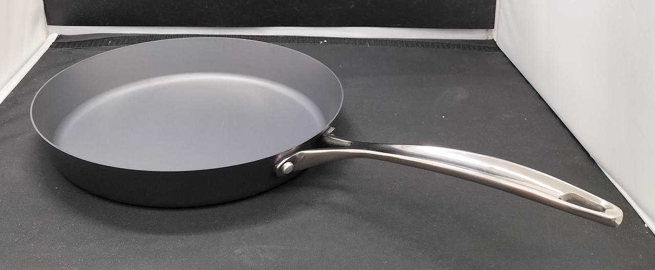 長さ約46cm
高さ約4cm