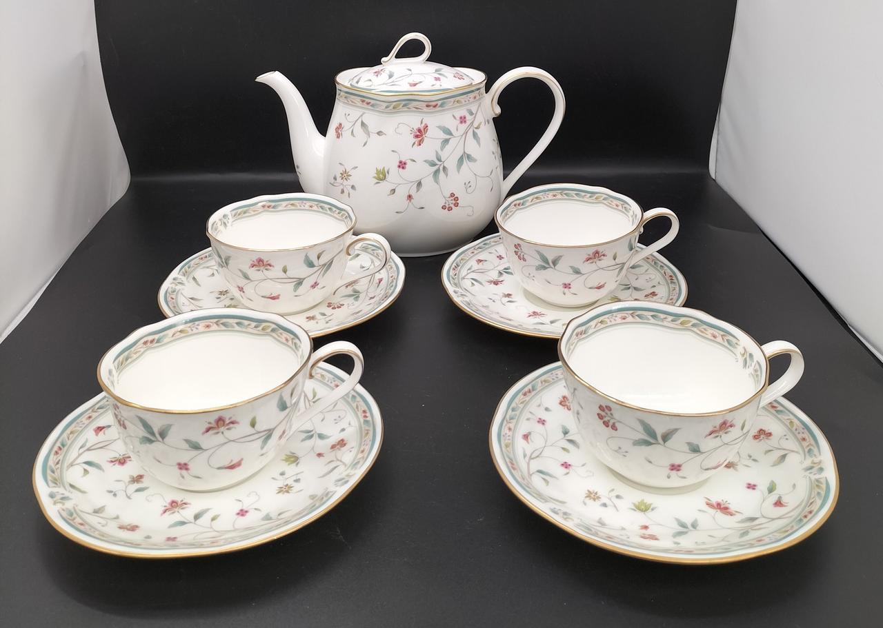 セット内容
箱はございません。