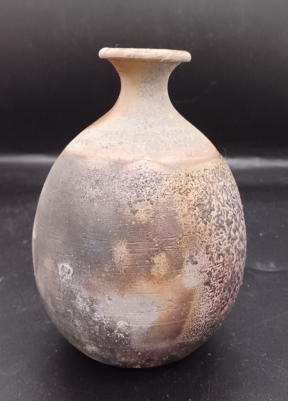 高さ約13cm
幅約9cm