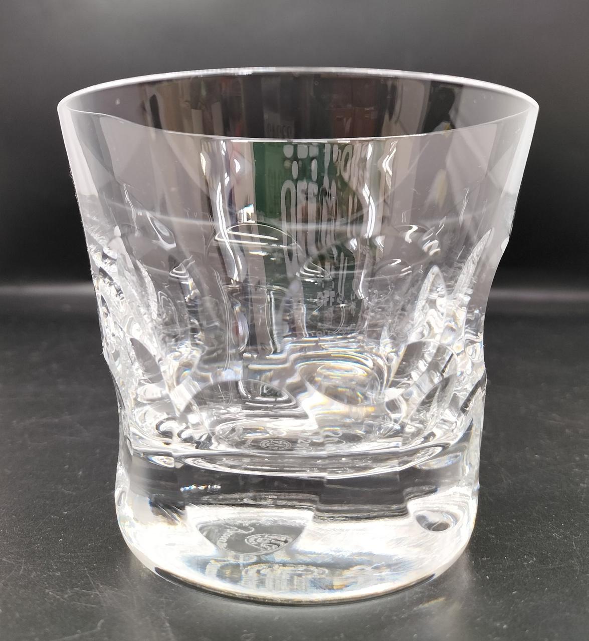 口径約9.5cm
高さ約8.5cm