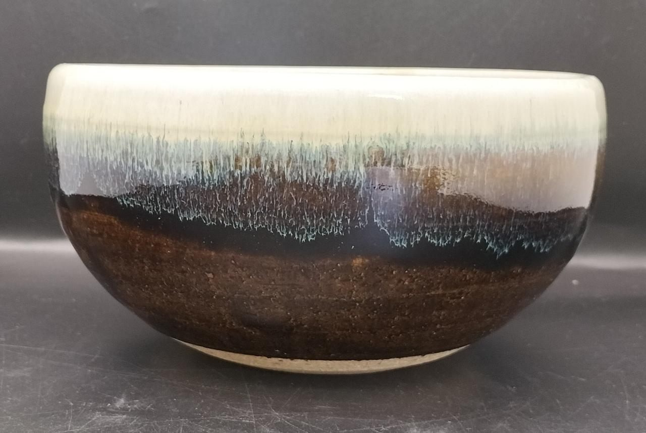 (大)口径約20cm
高さ約10.5cm