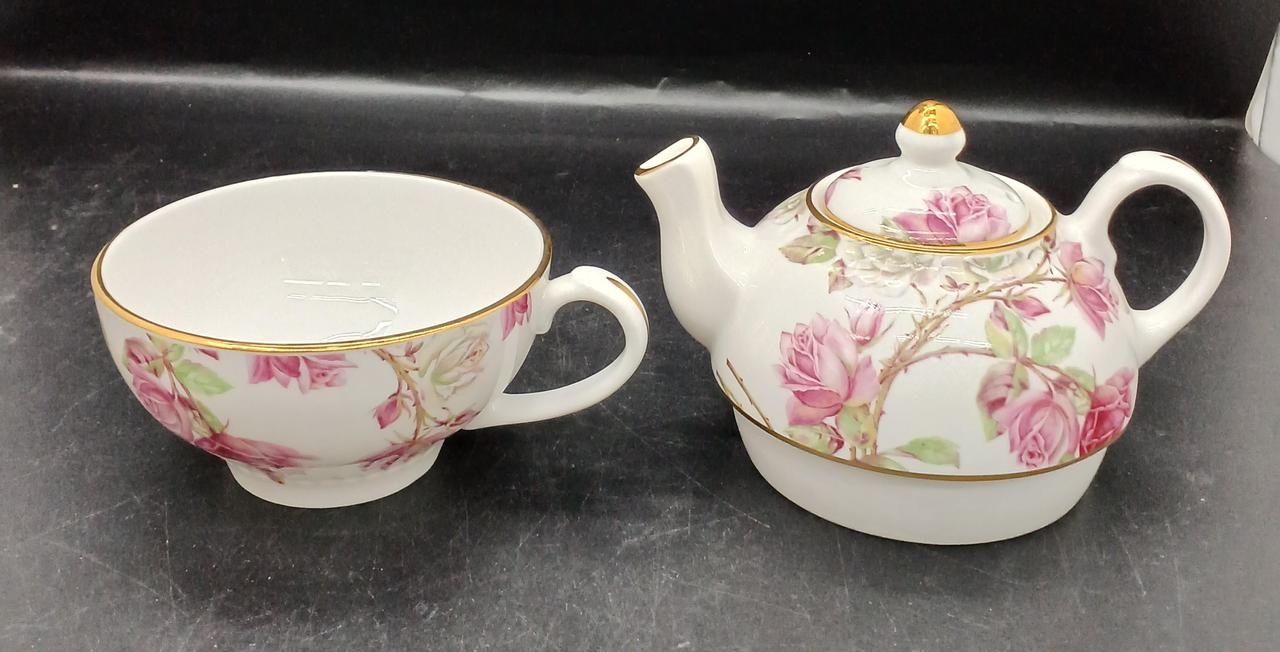 ソーサーは付いていません。