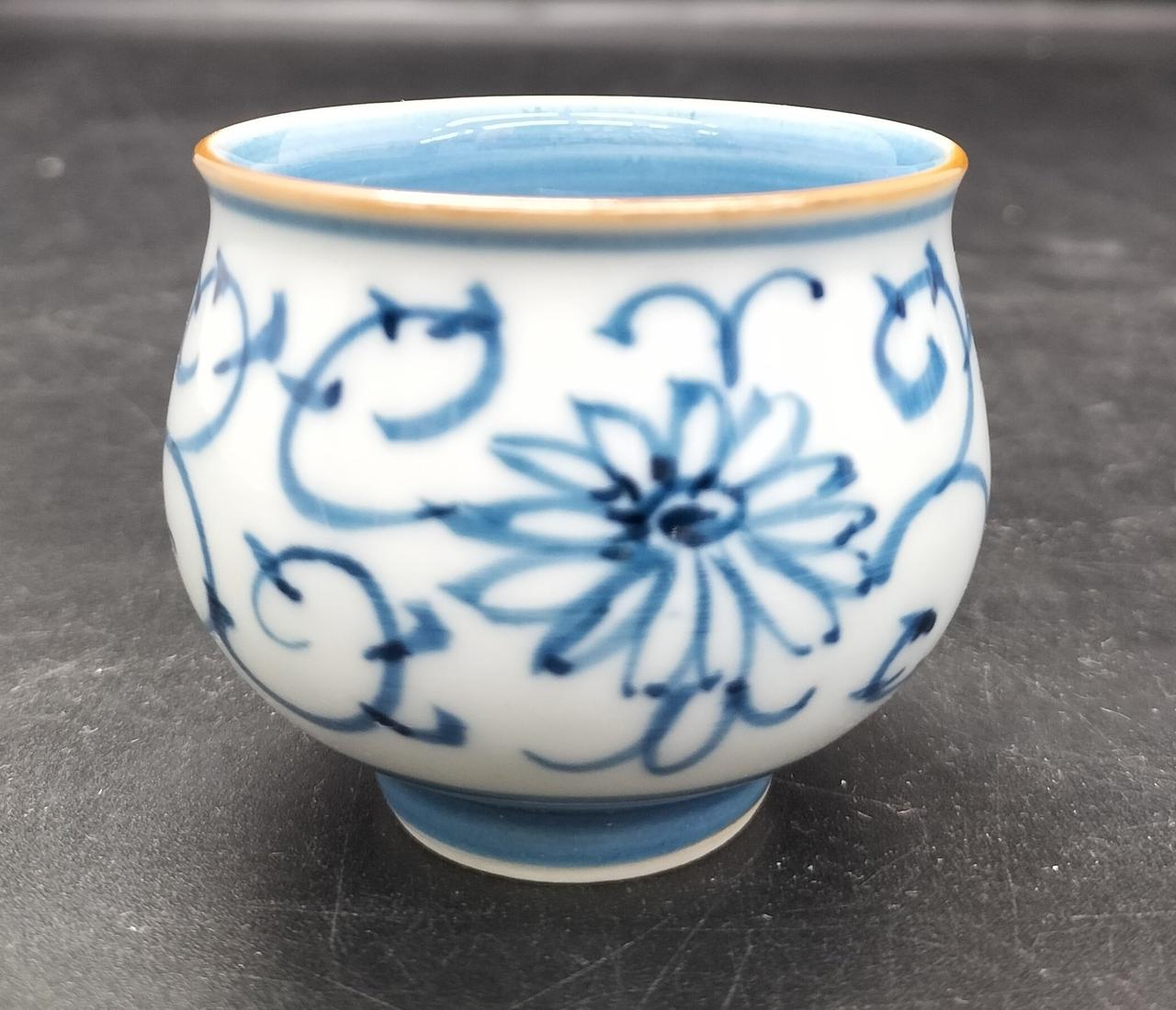 口径約5cm
高さ約4.5cm