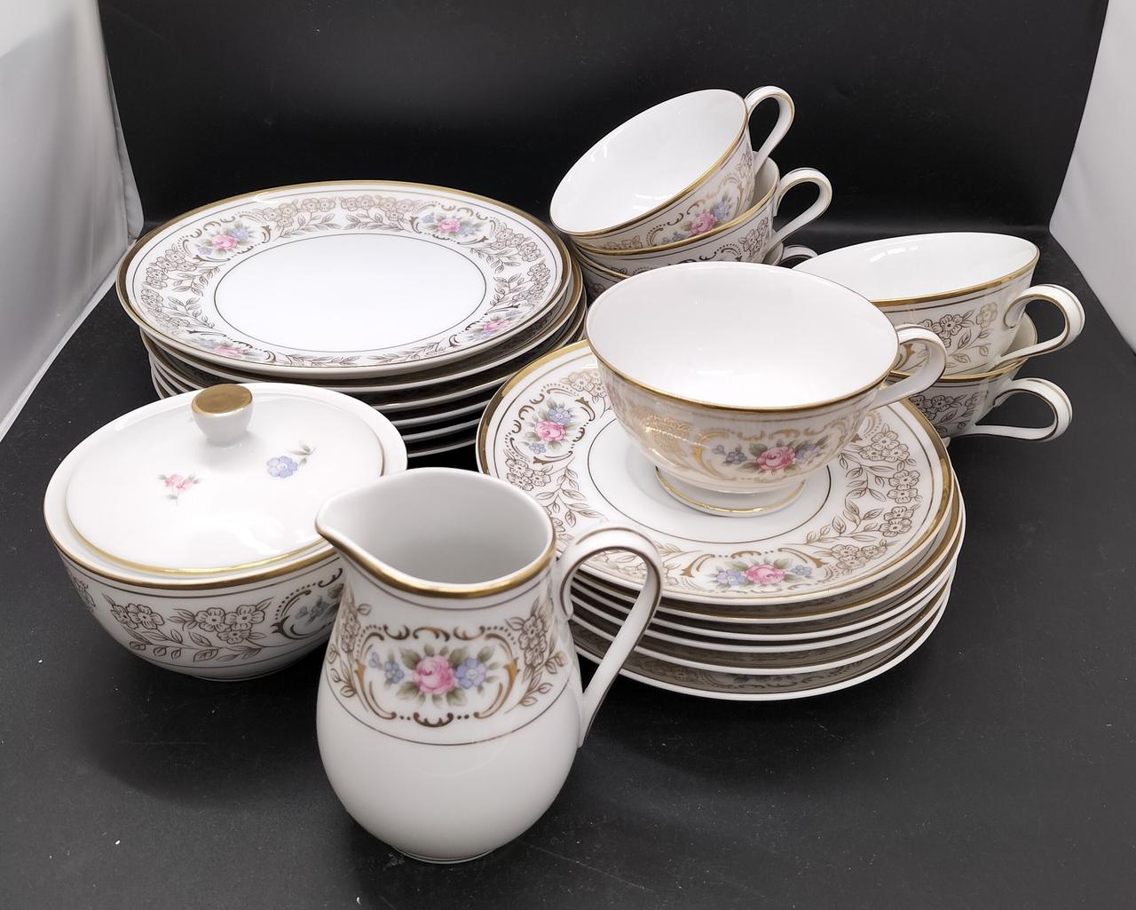 セット内容
箱や付属品はございません。