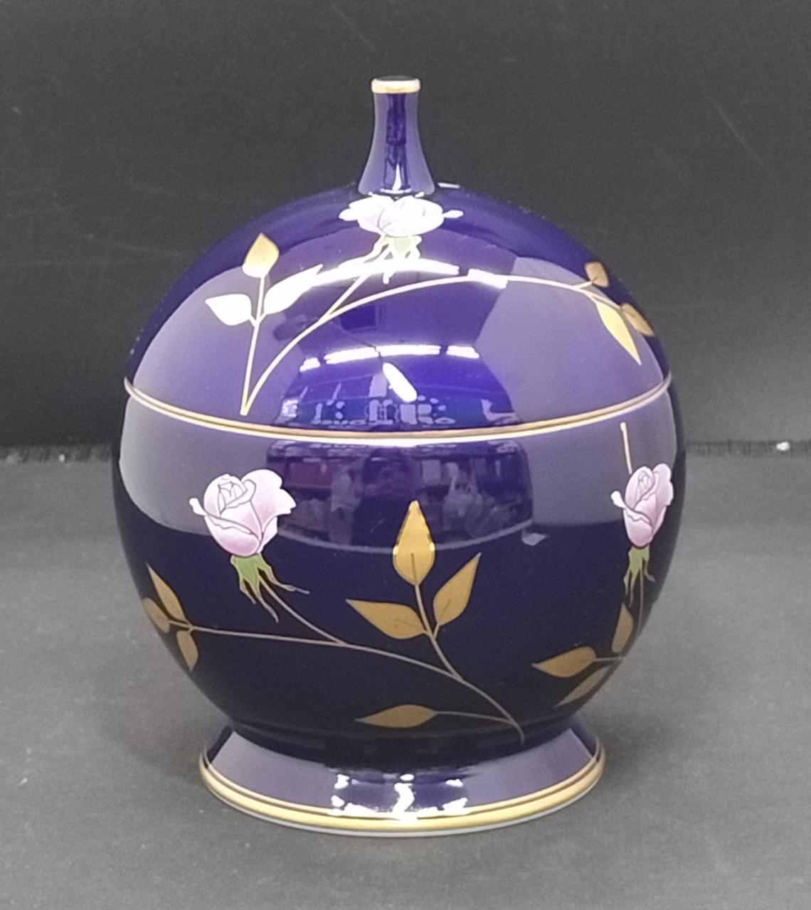 セット内容
箱や付属品はございません。
