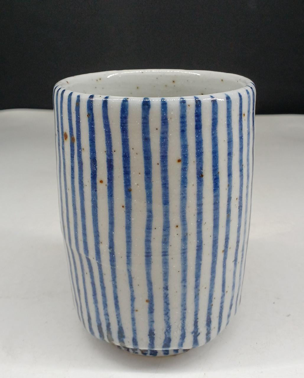 口径約7cm
高さ約10.2cm