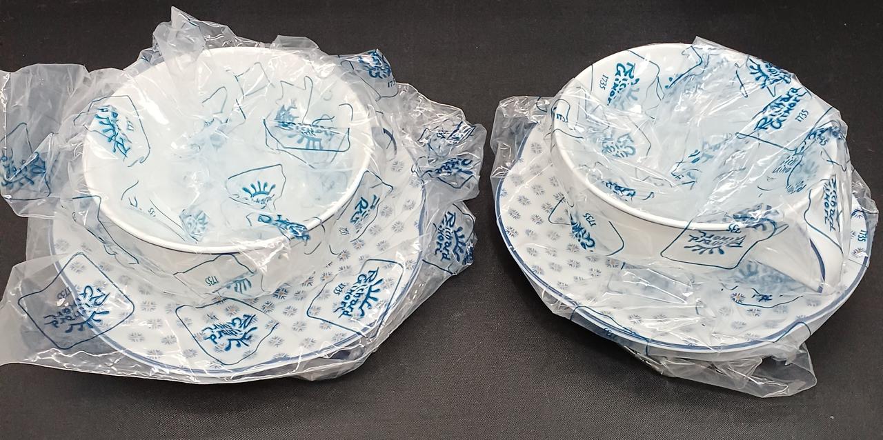 セット内容
箱や付属品はございません。