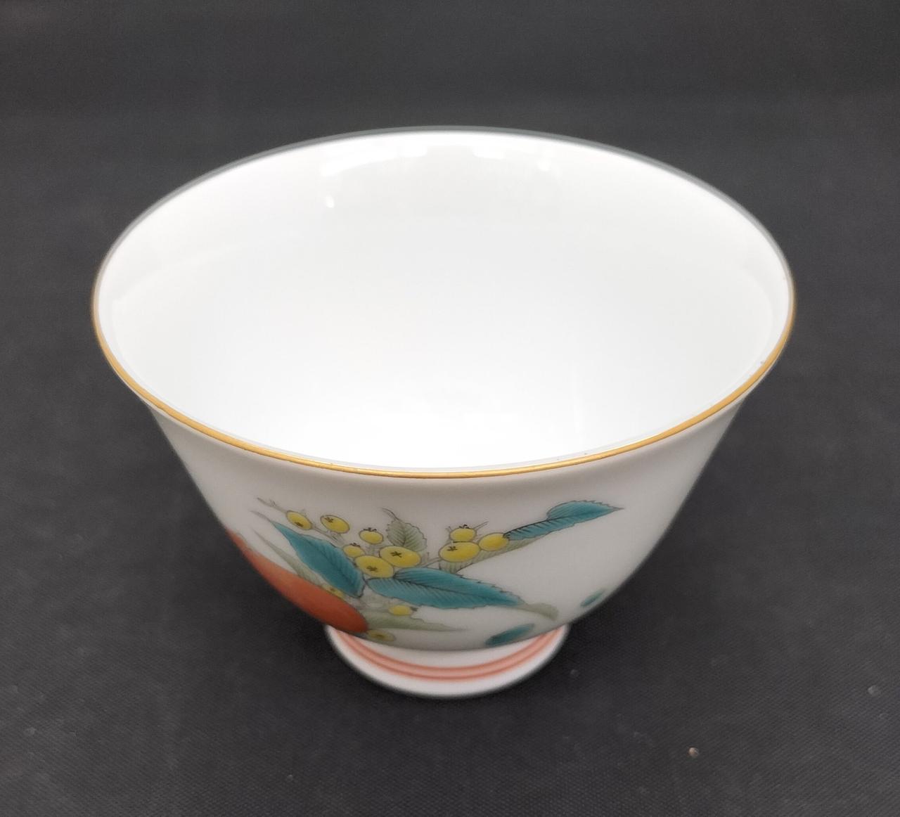 口径約7.5cm
高さ約5.2cm