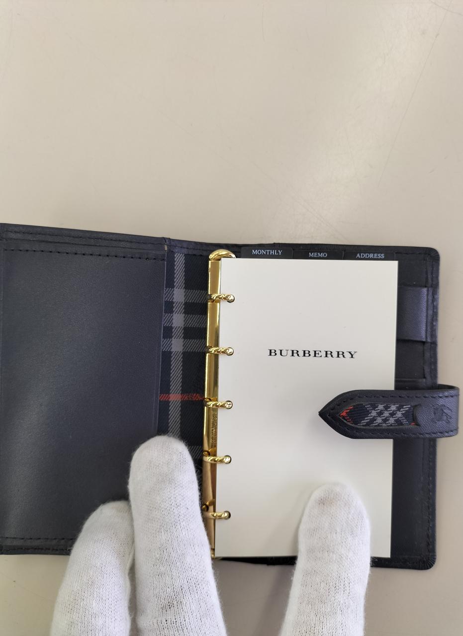 BURBERRY - Burberry ミニシステム手帳 BURBERRY バーバリー べたつく ミニシステム手帳