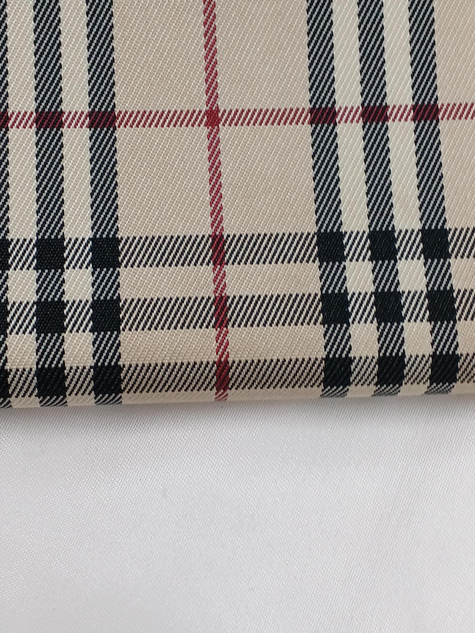 手が触れる部分に、多少のくすみあります。