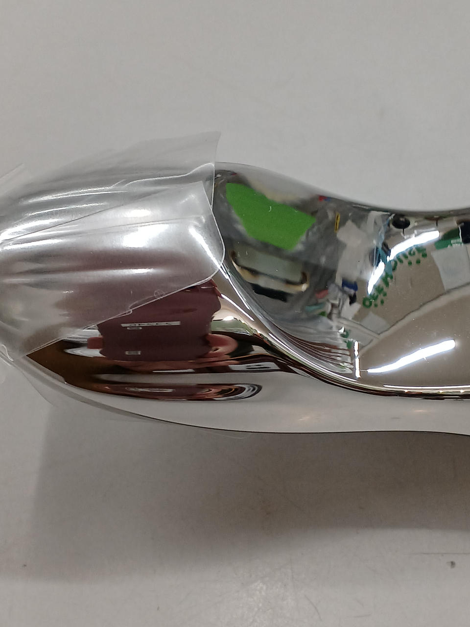 保護フィルムついてます。