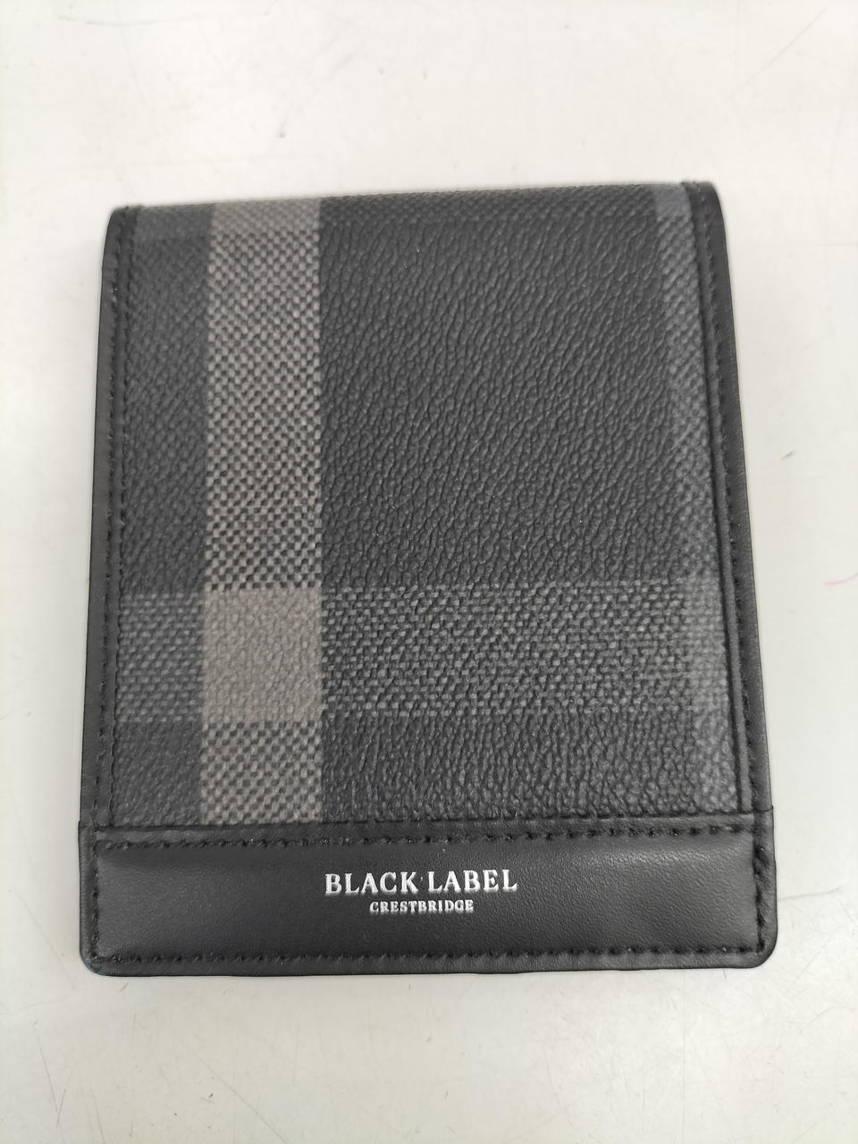 クレストブリッジデザインのお財布です