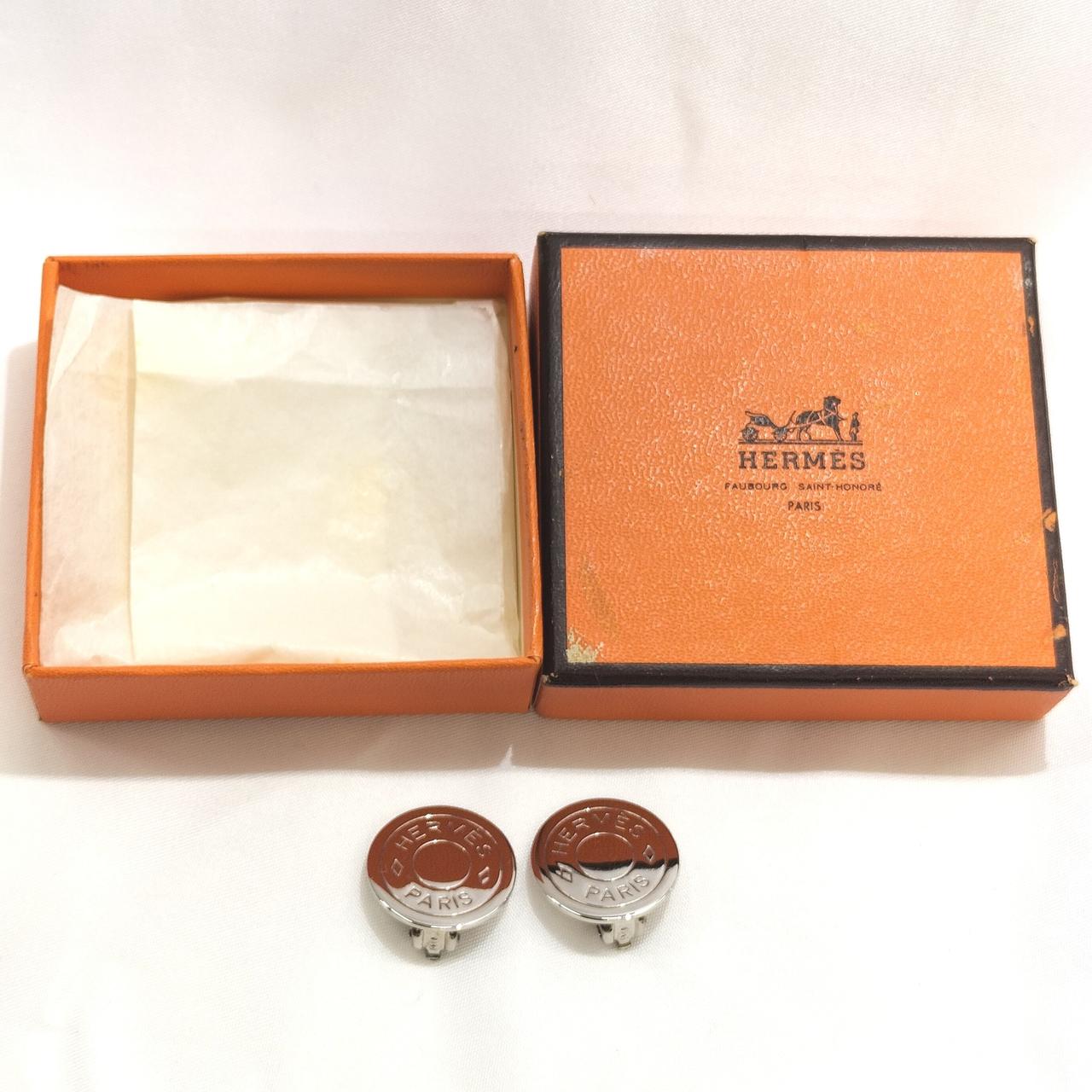 箱ダメージあります。