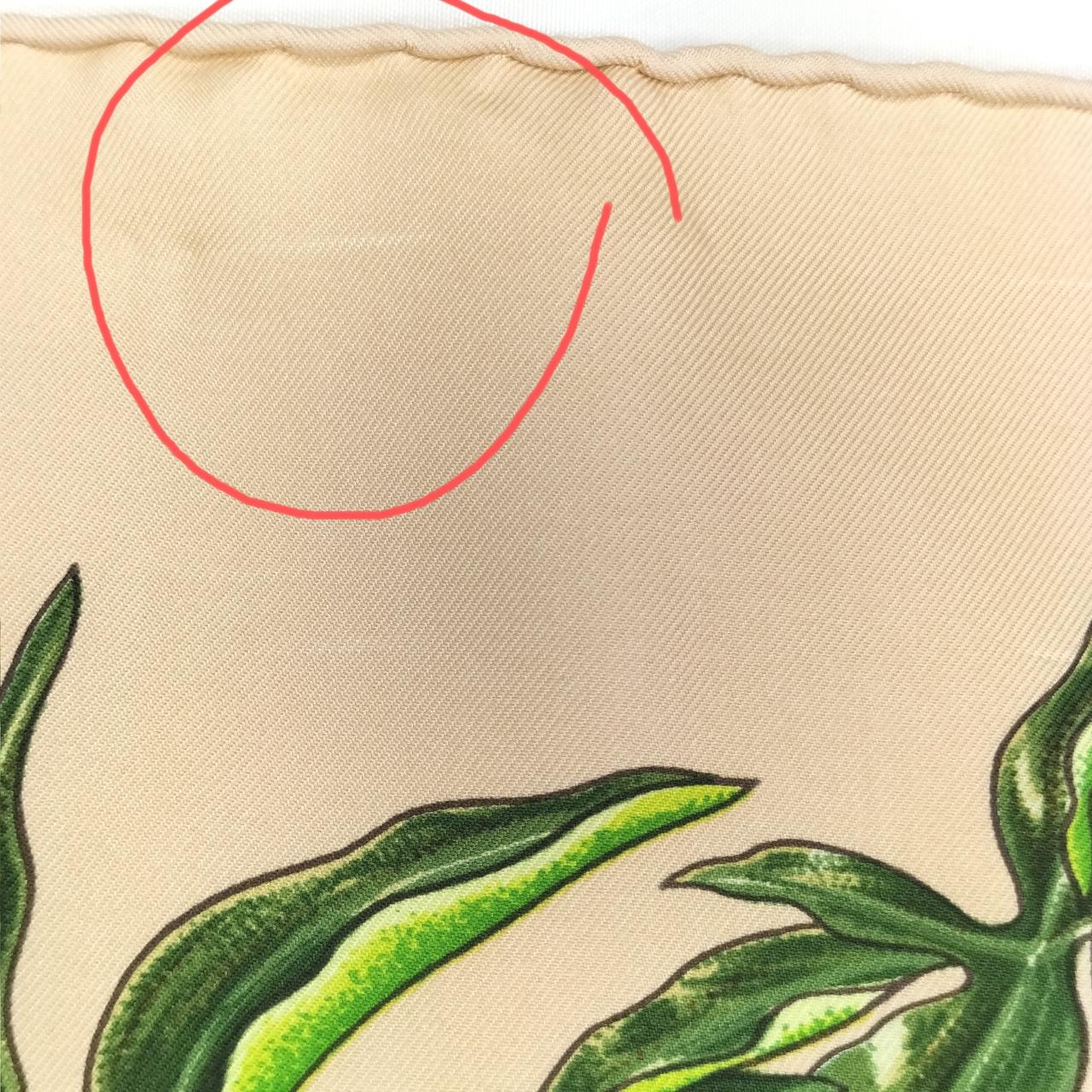 ハンガー留跡あり