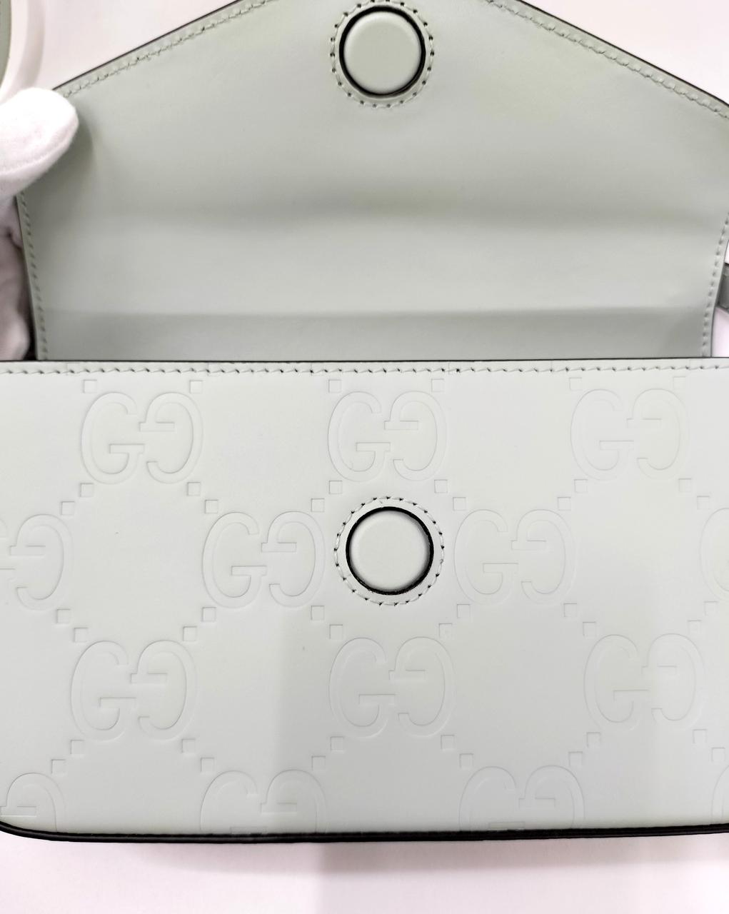 マグネット式です