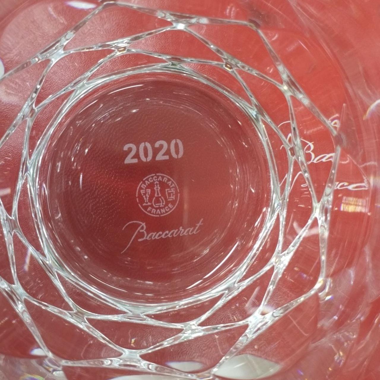 2020の刻印あります