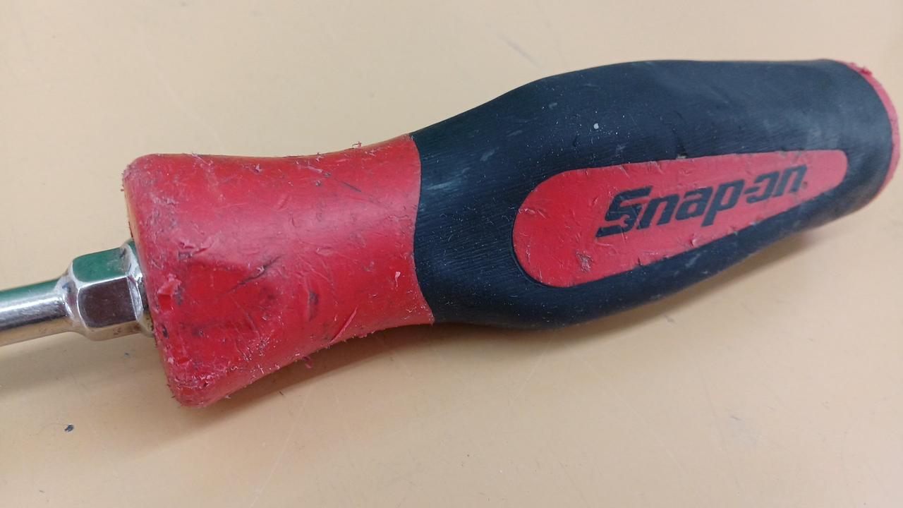 グリップキズが多いです。