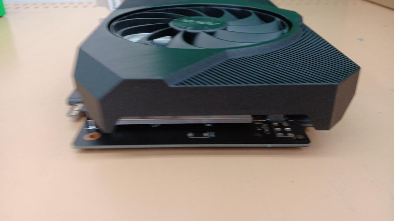 中古　ASUS GTX 1650 グラフィックボード 本体 Amazon | ASUS NVIDIA GeForce GTX 1650 SUPER 搭載 シングル