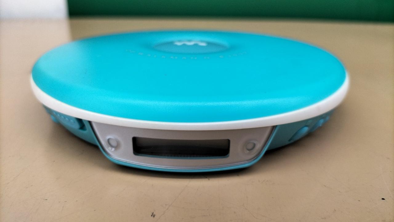 SONY ポータブルCDプレーヤー_D-EJ002 Amazon.co.jp: SONY CDウォークマン ホワイト D-EJ002 W : 家電