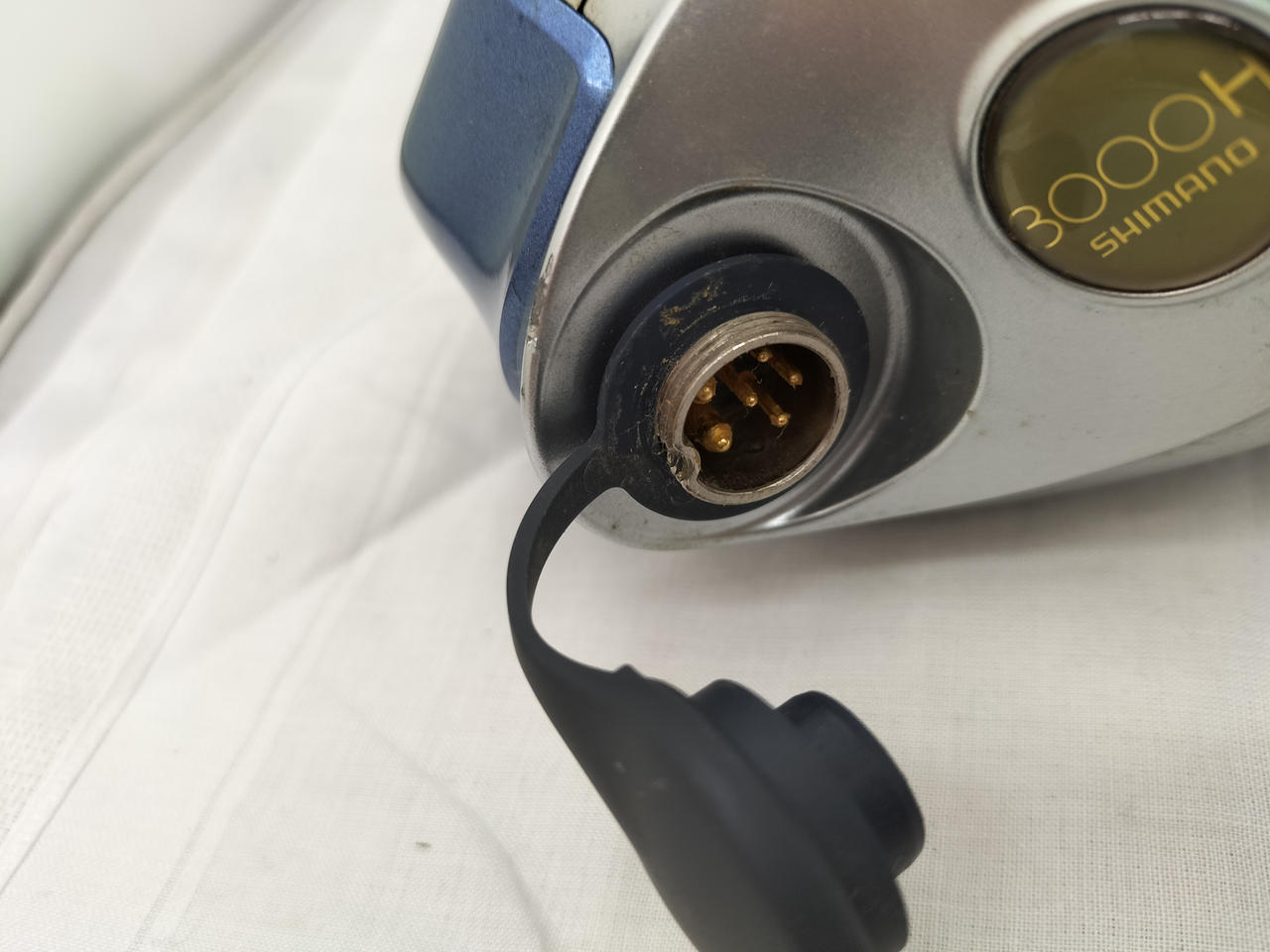 シマノ　電動リール　3000H 【ジャンク品】 シマノ 電動リール 3000H 【ジャンク品】 SHIMANO電動リール